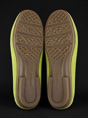AEROSOLES Lime Green Suede Slip-On Flats